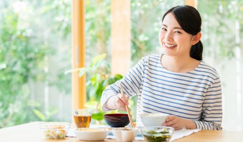 美容と食事の関係性～美しい肌は食事から創られる～